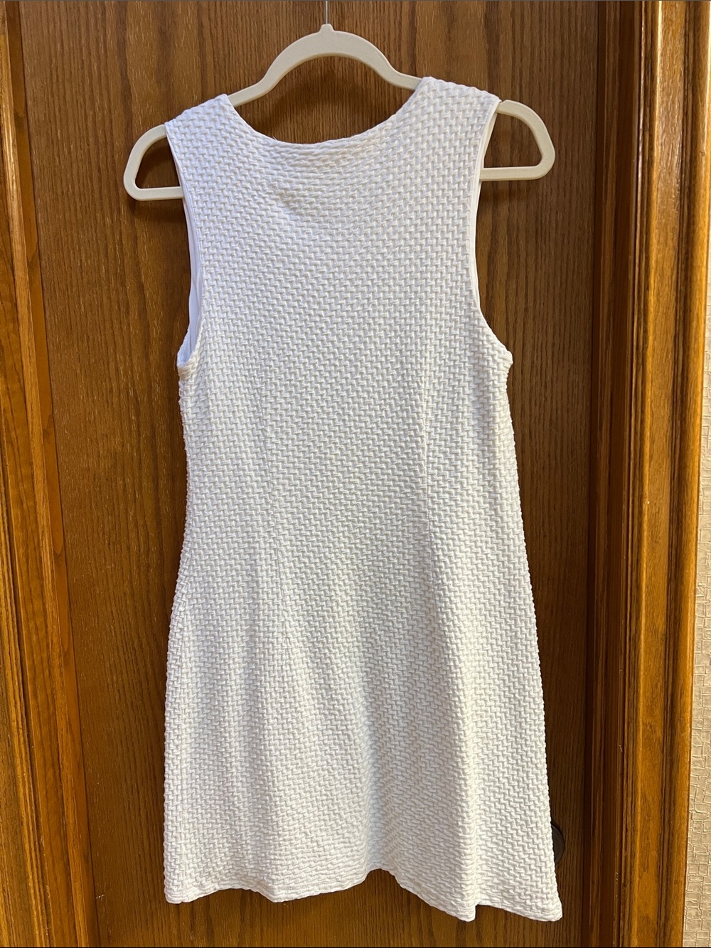 Lilly Pulitzer Lynd White Textured Sleeveless Zip-Front Mini Dress. EUC - Picture 4 of 7
